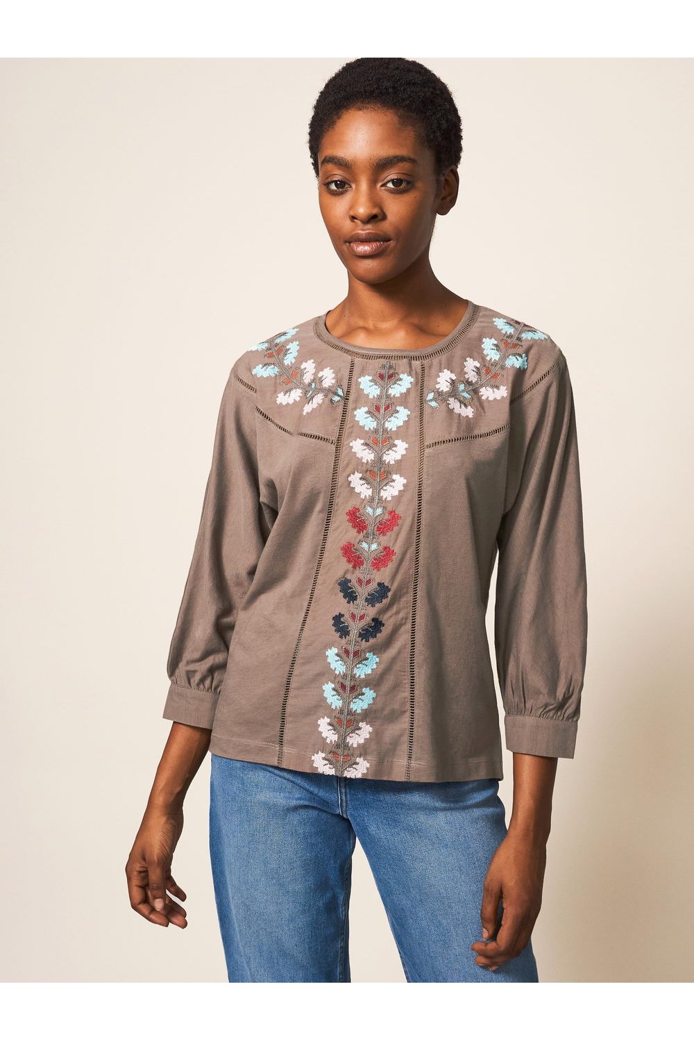 MOLLIE EMBROIDERED TOP